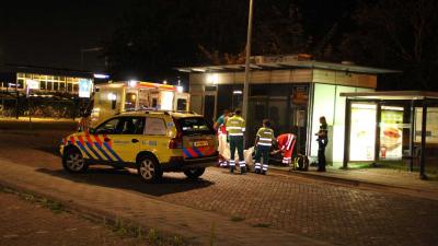 Persoon gewond na val bij bus
