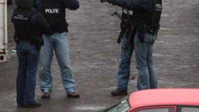 arrestatieteam-politie-auto arrestatieteam-politie-auto