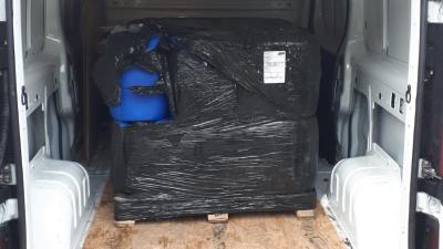 Grondstoffen voor productie synthetische drugs in beslag genomen Grondstoffen voor productie synthetische drugs in beslag genomen
