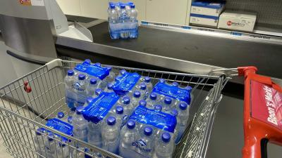 flesjes-water-supermarkt