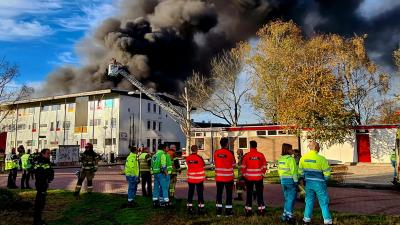 Grote brand zorgt voor grote schade