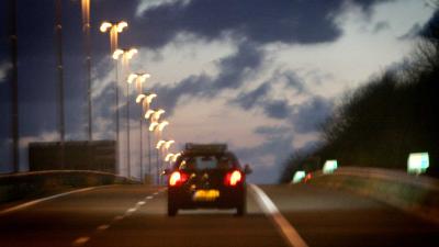 lesauto-donker-snelweg lesauto-donker-snelweg