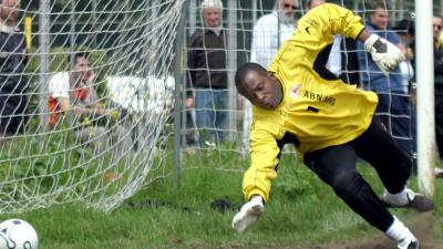 Stanley Menzo terug bij Ajax