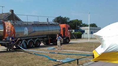 Foto van tankwagen met drinkwater | PWN