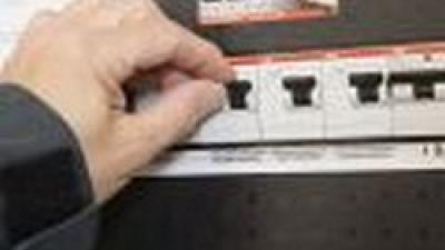 Grotere kans op elektrocutie of brand in bijna helft woningen