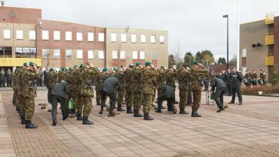 Materiaal commando's gebrekkig en zorgt voor gevaarlijke situaties Materiaal commando's gebrekkig en zorgt voor gevaarlijke situaties