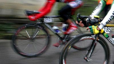 wielrenfiets-snelheid-wedstrijd wielrenfiets-snelheid-wedstrijd