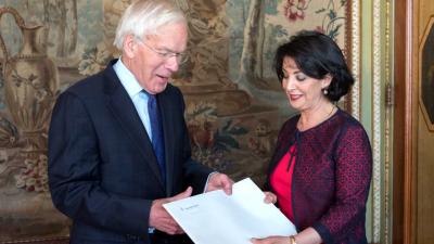 Informateur Tjeenk Willink spreekt dinsdagmiddag met 'motorblok' Informateur Tjeenk Willink spreekt dinsdagmiddag met 'motorblok'