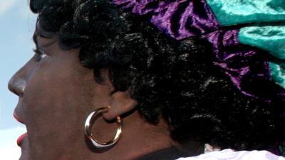 Foto van Zwarte Piet met gouden oorring | Archief EHF Foto van Zwarte Piet met gouden oorring | Archief EHF